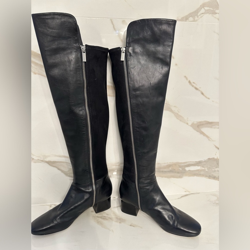 Michael Kors knee high or over knee leather/suede Size 8. Excellent condition.